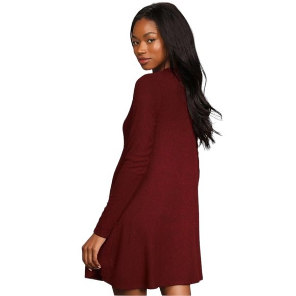 NWT Lulu's SWEET COMFORT BURGUNDY BUTTON-FRONT SWEATER DRESS Ruby Red XS - Picture 2 of 9